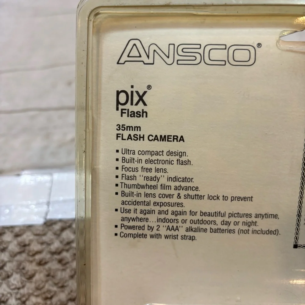 Vintage Brand New in Package Ansco 35mm Flash Camera‎